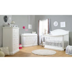 Sorelle Vista Elite 4-In-1 Crib -Kids Furniture 181212VistaEliteArchTopCribTopperLifestyleSPFF 1c42ad34 7d01 4268 9d61 6a7dc981abaf