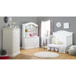 Sorelle Vista Elite 4-In-1 Crib -Kids Furniture 181212VistaEliteArchTopDaybedHutchLifestyleSPFF c97963c1 573f 4511 addb 3be664fe6fd0