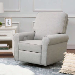 Franklin & Ben Monroe Pillowback Power Recliner -Kids Furniture B17787FTLG Lifestyle Main 08 be11cbc1 2dff 43a3 a031 3d624b32c33e