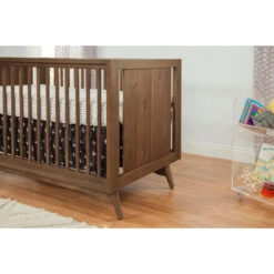 Babyletto Peggy 3-in-1 Convertible Crib 23 Babyletto Peggy 3-in-1 Convertible Crib -Kids Furniture M15401NL Lifestyle 07 24b28719 df1b 4f82 9e0c 37bd215df2a3