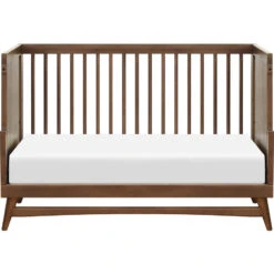 Babyletto Peggy 3-in-1 Convertible Crib 22 Babyletto Peggy 3-in-1 Convertible Crib -Kids Furniture M15401NL White Background 05 60e6aedb f634 49f4 80d0 61163d67e331