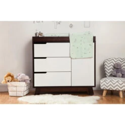 Babyletto Hudson 3-Drawer Changer Dresser With Removable Changing Tray -Kids Furniture M4223QW Lifestyle Main 02 d723cadb 26b5 4745 abb7 25c733ba0d14