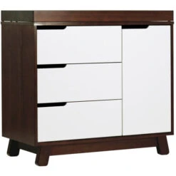 Babyletto Hudson 3-Drawer Changer Dresser With Removable Changing Tray -Kids Furniture M4223QW White Background Main 00 911d42dc dcd7 4444 99a6 15f6b69263d0