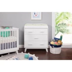 Babyletto Scoot 3-Drawer Changer Dresser With Removable Changing Tray 36 Babyletto Scoot 3-Drawer Changer Dresser With Removable Changing Tray -Kids Furniture M5823W Lifestyle Main 08 a9424dd2 09b9 4da0 957f c2885a29dbb4