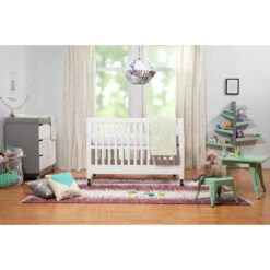 Babyletto Maki Full-Size Folding Crib With Toddler Bed Conversion Kit -Kids Furniture M6601W Lifestyle 14 e60fb80f 6e81 4771 819e 4e8d6d6e4252